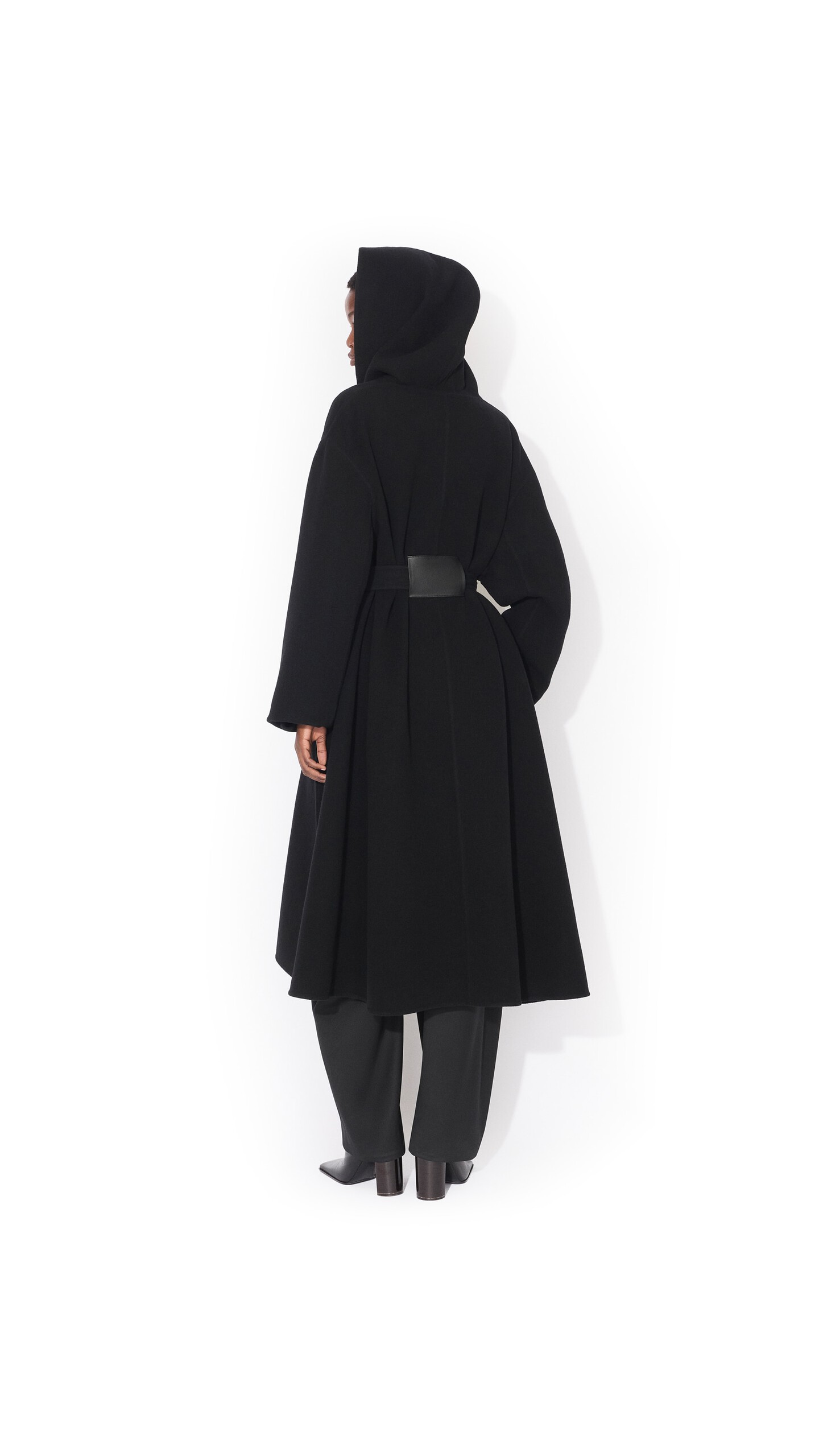 ALA&Iuml;A HOOD WRAP WOOL COAT BLACK - View 4