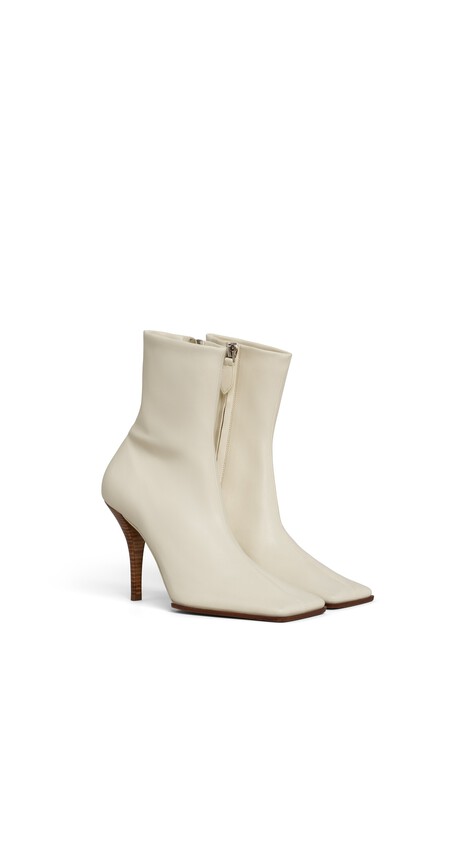 ALA&Iuml;A SOFT SQUARE BOOTS IN LEATHER CLAY - View 2