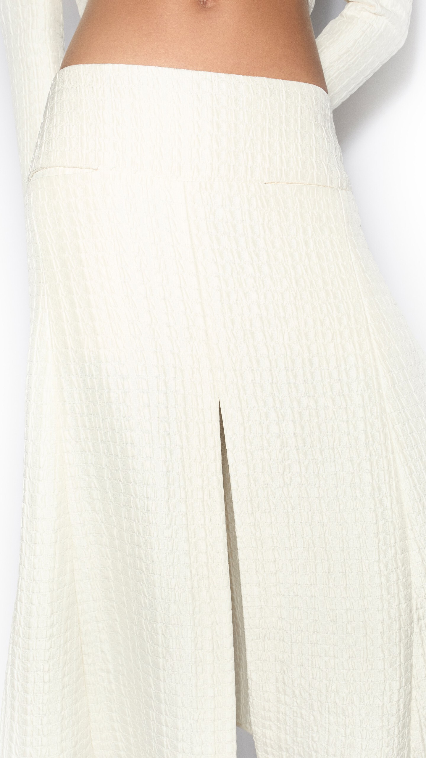 DAM_BGRD_0009 image number 3