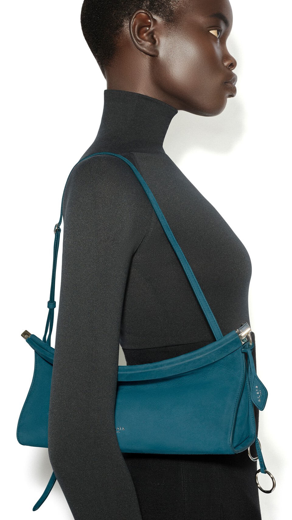 ALA&Iuml;A LE CLICK EAST WEST MEDIUM BAG IN NUBUCK GREEN GREY - View 4