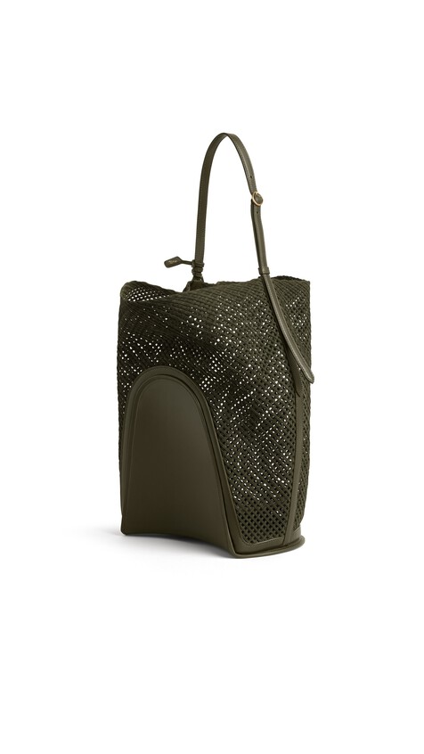 ALA&Iuml;A HIP LARGE BUCKET BAG IN SUEDE NET KAKI - View 2