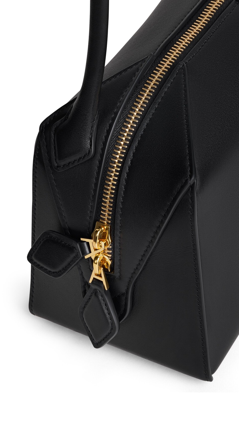 ALA&Iuml;A LE BOULEDOGUE SMALL BAG IN CALFSKIN BLACK - View 3