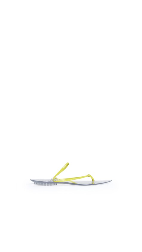 ALA&Iuml;A INVISIBLE THONG IN PATENT LEATHER LEMON YELLOW