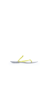 LEMON YELLOW - ALA&Iuml;A INVISIBLE THONG IN PATENT LEATHER