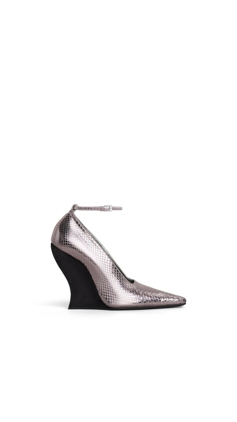 ALA&Iuml;A WAVE PUMPS IN LAMINATED AYERS RUTHENIUM