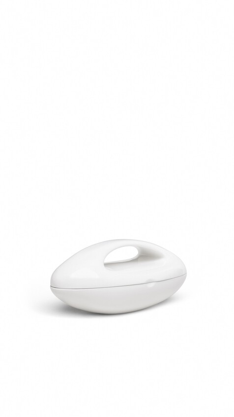 ALA&Iuml;A SCULPTURAL MINAUDIERE IN RESIN OFF-WHITE - View 2