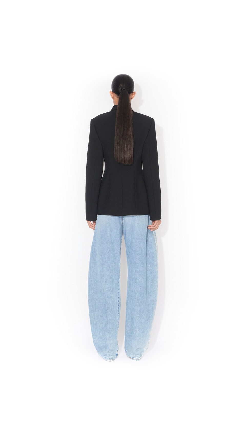 ALA&Iuml;A WOOL CREPE CINCHED BLAZER BLACK - View 3