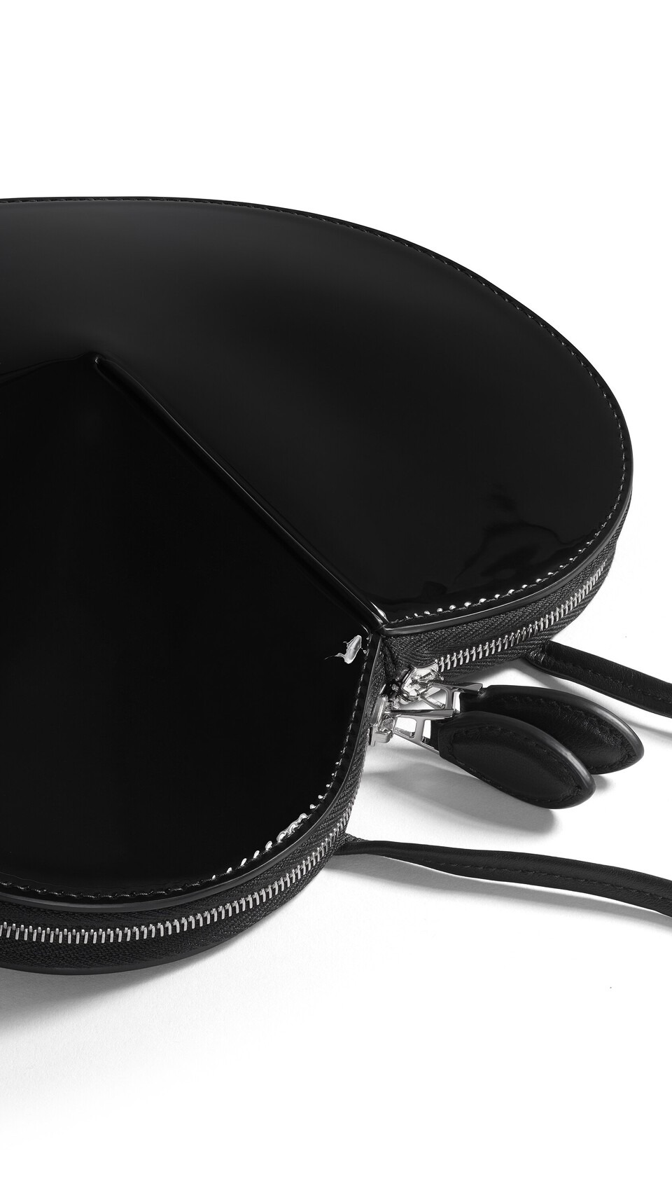 ALA&Iuml;A LE C&OElig;UR BAG IN CALFSKIN BLACK - View 3