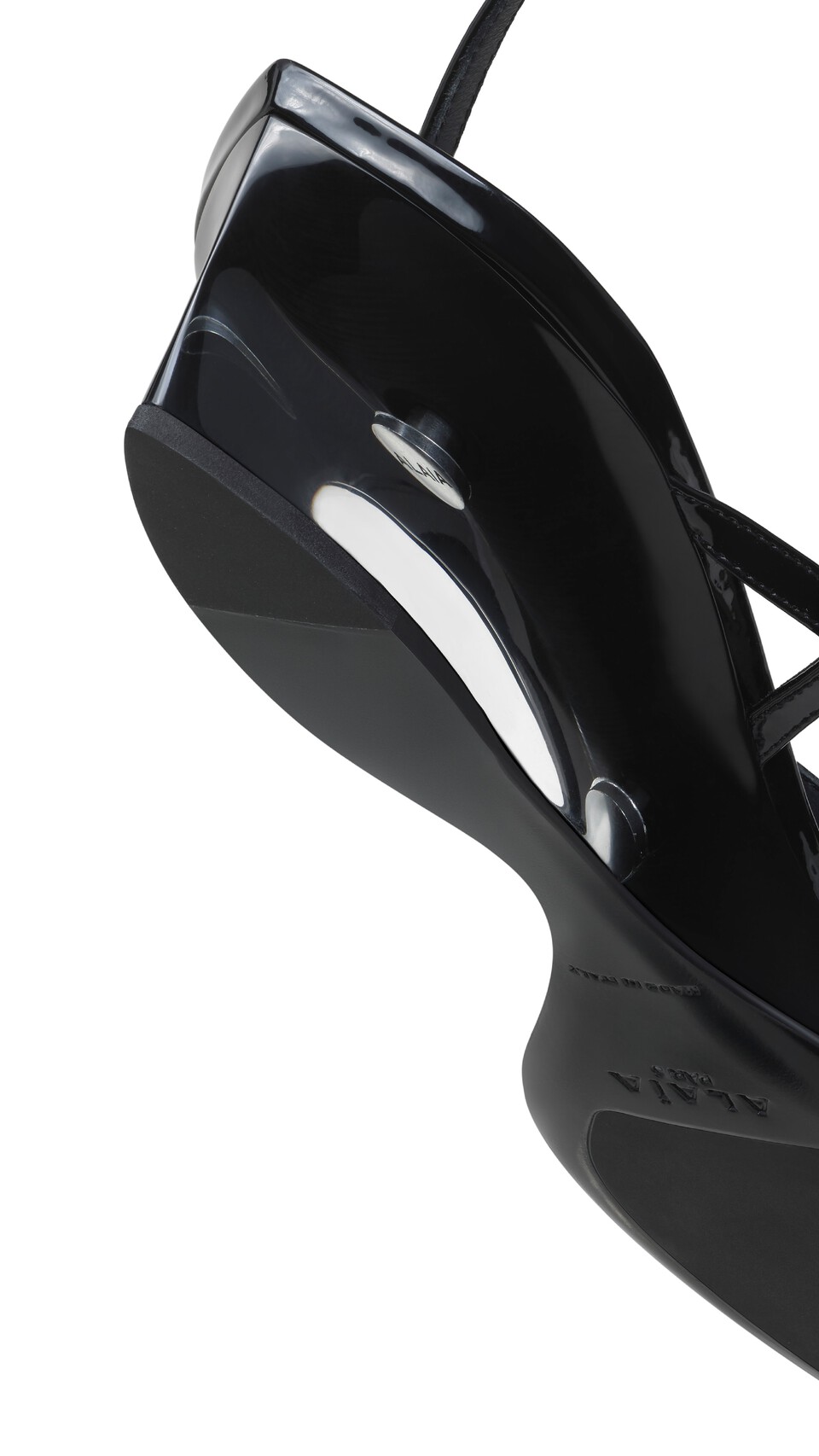 ALA&Iuml;A INVISIBLE THONG IN PATENT CALFSKIN BLACK - View 3