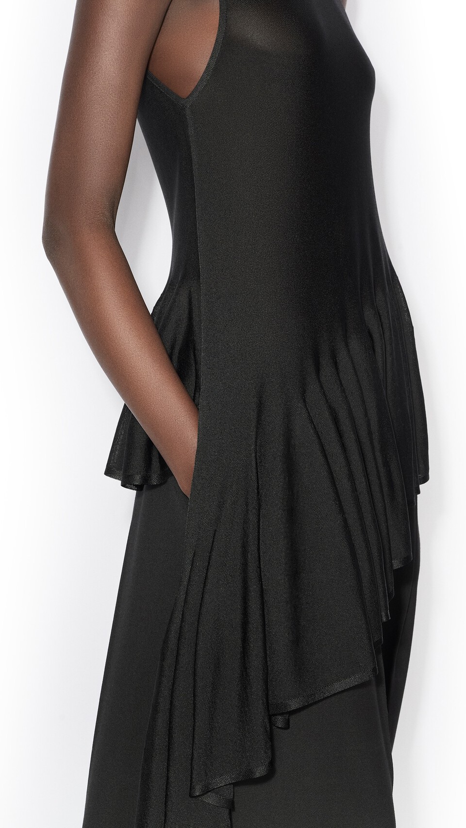 ALA&Iuml;A ASYMMETRIC GODET TOP BLACK - View 4