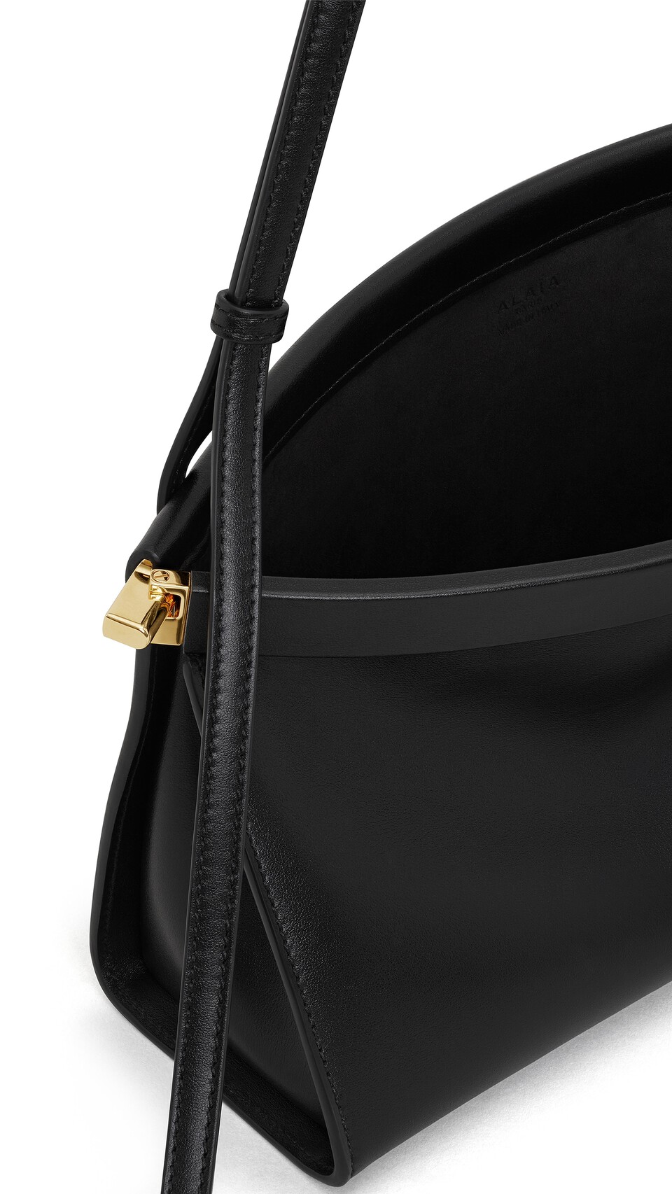 ALA&Iuml;A LE CLICK EAST WEST MEDIUM BAG IN CALFSKIN BLACK - View 3