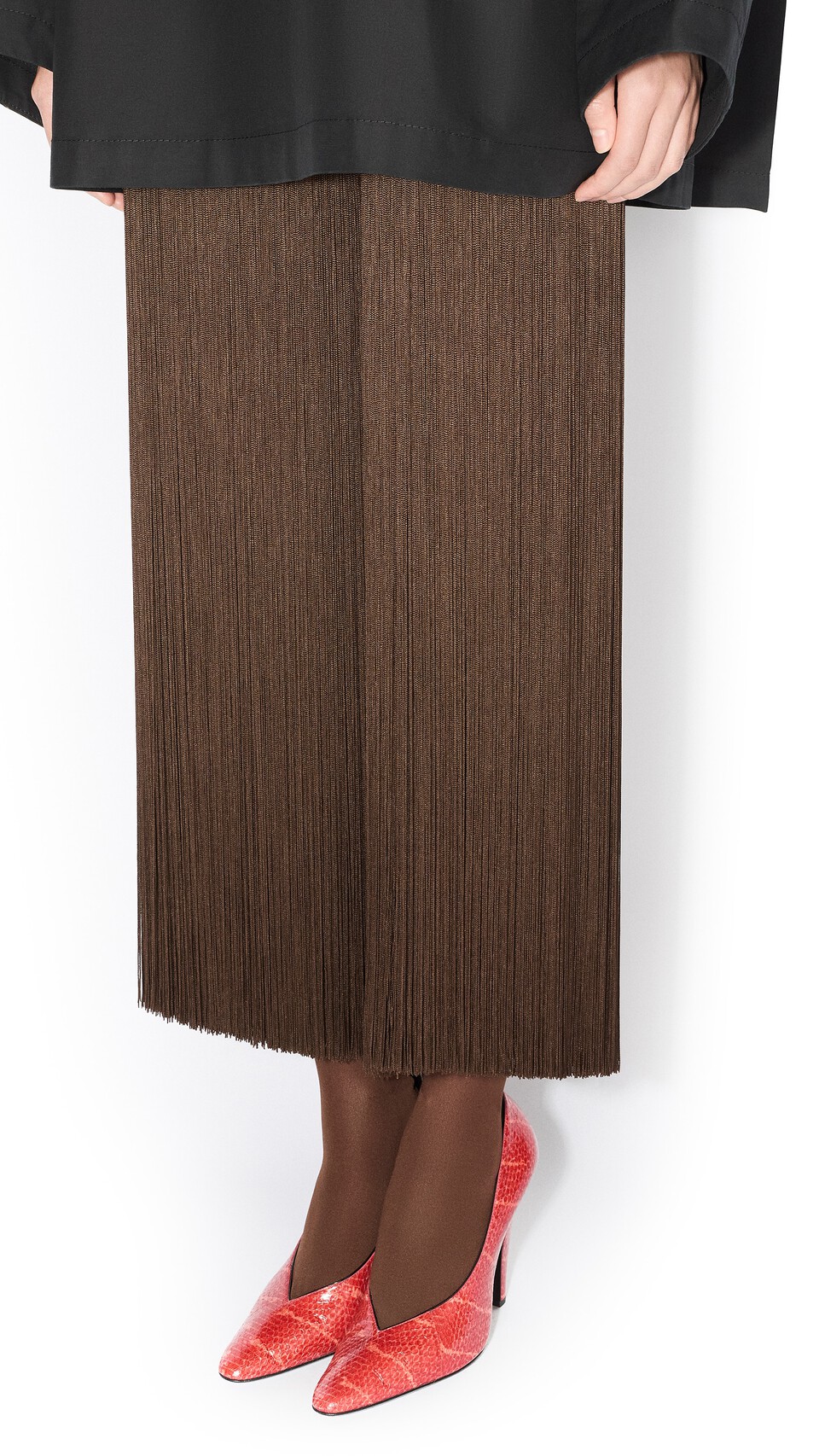 ALA&Iuml;A HIGH FRINGED SOCKS CHOCOLATE - View 3