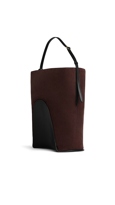 ALA&Iuml;A HIP LARGE BUCKET BI-MATERIAL BAG IN LEATHER BROWN - View 2