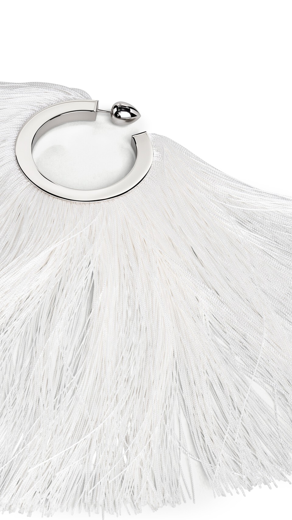 ALA&Iuml;A FRINGED HOOP EARRINGS CREAMY WHITE - View 2