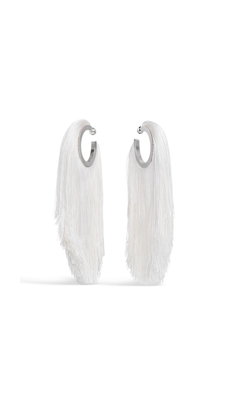 ALA&Iuml;A FRINGED HOOP EARRINGS CREAMY WHITE - View 2