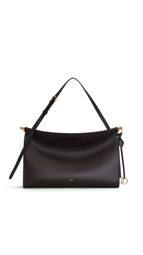 ALA&Iuml;A LE CLICK EAST WEST LARGE BAG IN CALFSKIN DARK BROWN