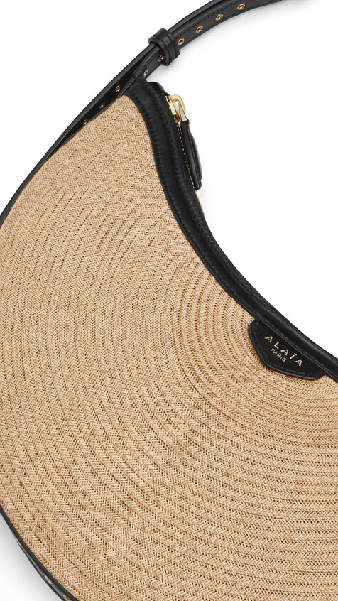 ALA&Iuml;A ONE PIECE DEMI LUNE BAG IN PAPER STRAW NATURAL - View 2