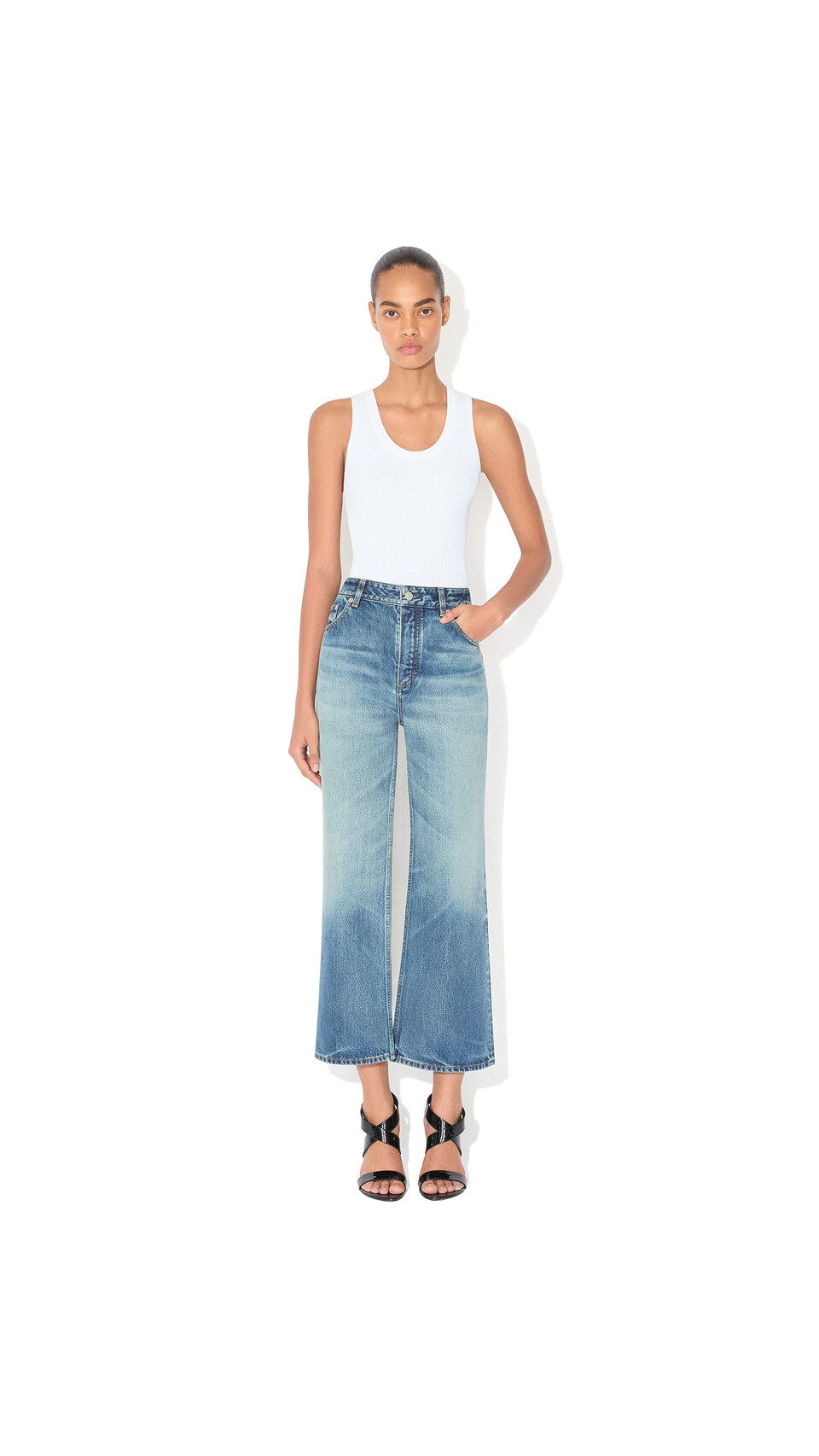 ALA&Iuml;A JEANS SVASATI IN DENIM BLU SFUMATO - View 2