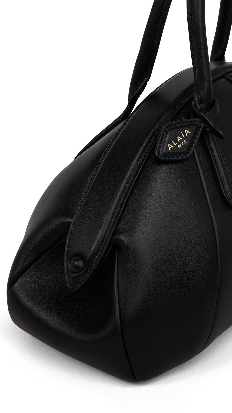 ALA&Iuml;A PURSE TOP HANDLE BAG IN CALFSKIN BLACK - View 3