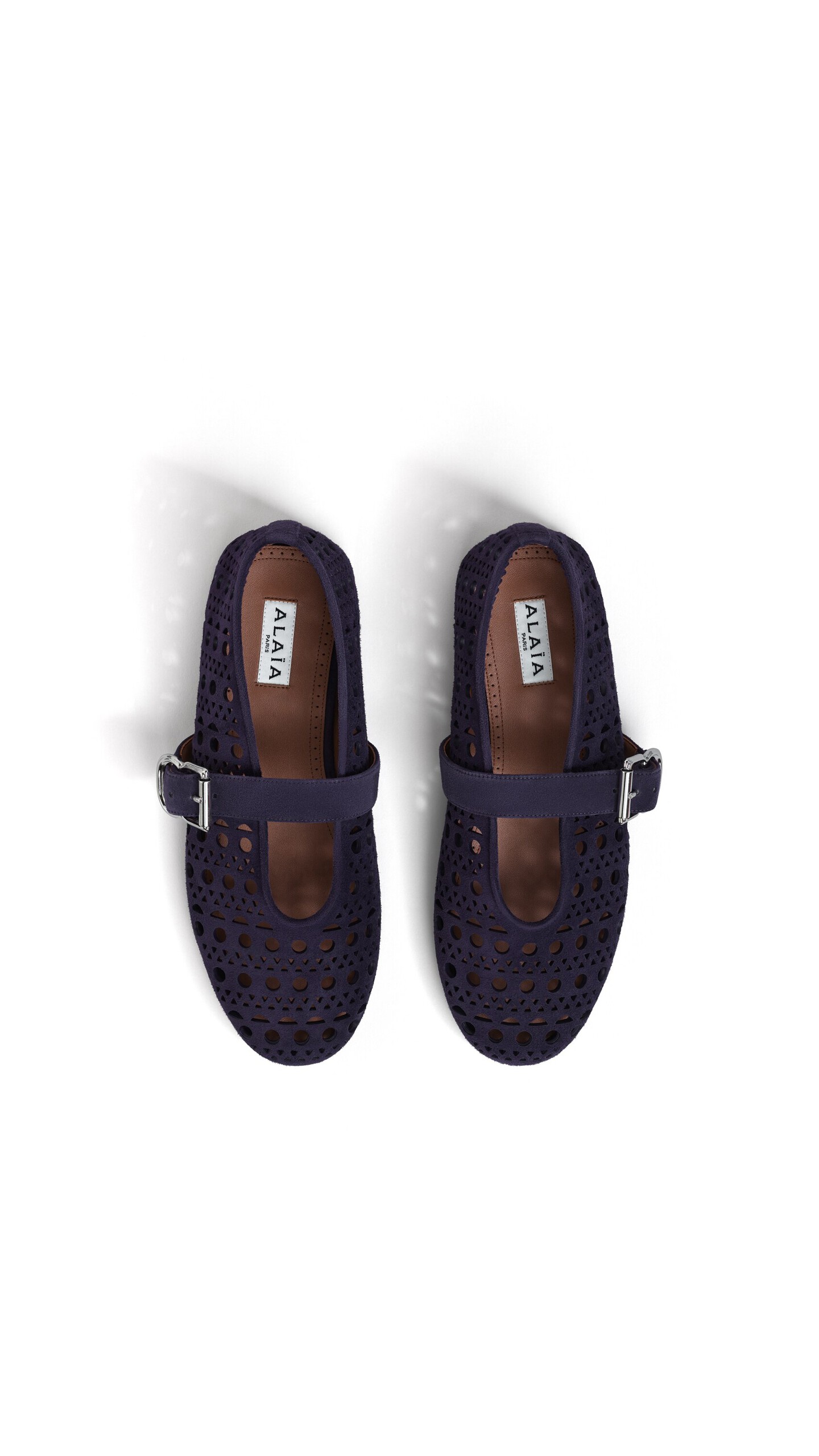 ALA&Iuml;A BALLET FLATS VIENNE IN SUEDE EGGPLANT - View 3