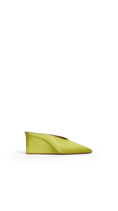 ALA&Iuml;A CUBE MULES IN SATIN LIME