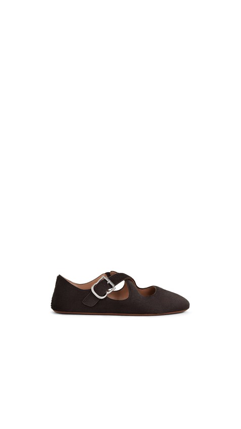 ALA&Iuml;A CRISS CROSS BALLET FLATS IN HAIRCALF CHOCOLATE