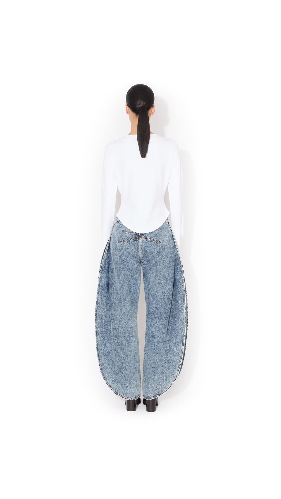 ALA&Iuml;A PETAL DENIM PANTS SNOW BLUE - View 3
