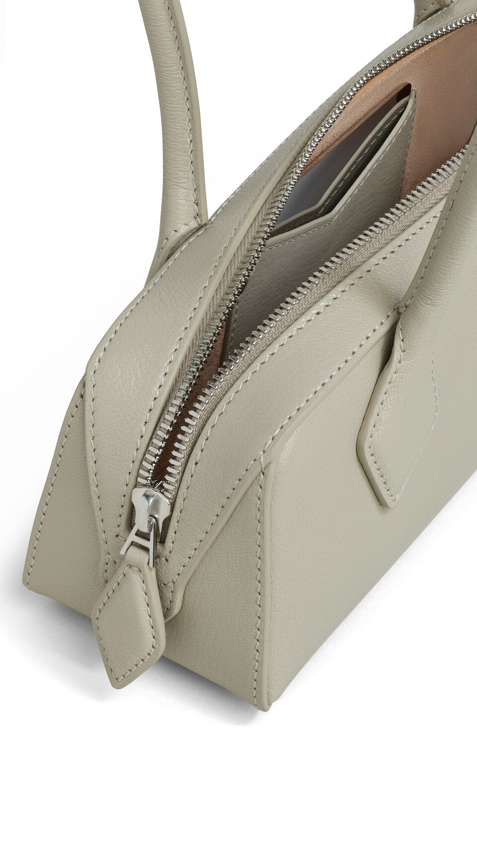 ALA&Iuml;A LE TECKEL SMALL BAG IN LEATHER BEIGE GREY - View 3
