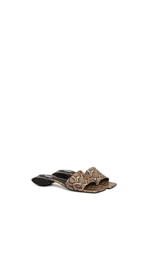 ALA&Iuml;A ELLIPSE MULES IN AYERS LEATHER HONEY - View 2