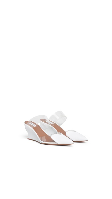 ALA&Iuml;A LE COEUR WEDGE MULES IN PATENT LEATHER OPTICAL WHITE - View 2