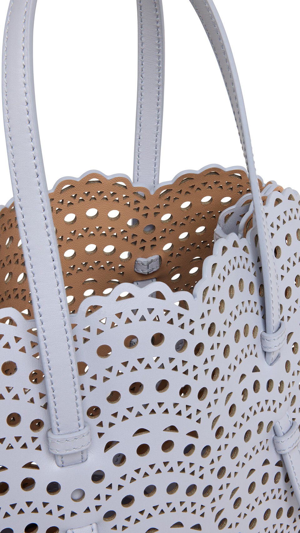 ALA&Iuml;A MINA 25 BAG IN VIENNE WAVE CALFSKIN LAVENDER BLUE 2 - View 3