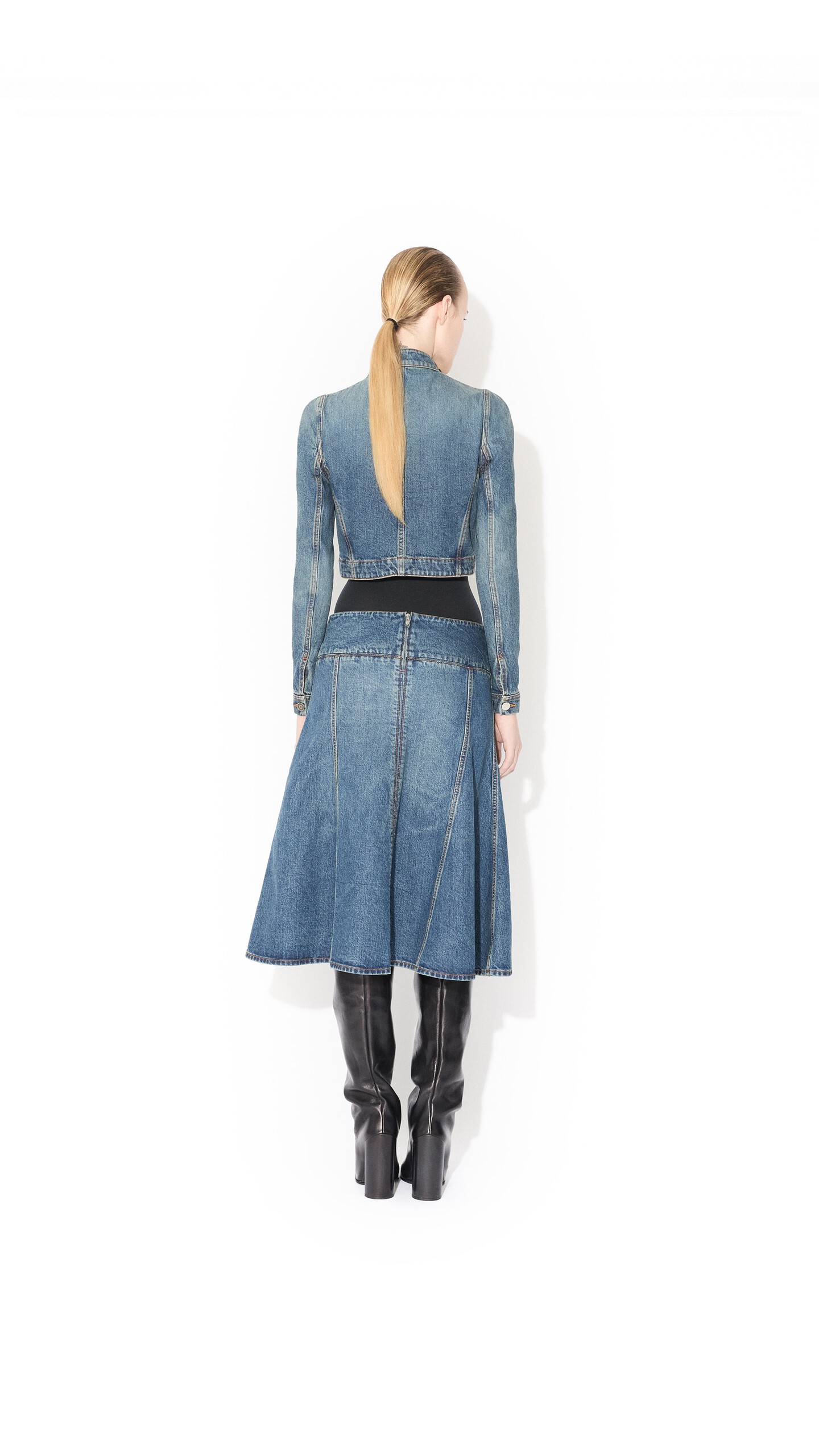 ALA&Iuml;A DENIM SLIT SKIRT FADED BLUE - View 3