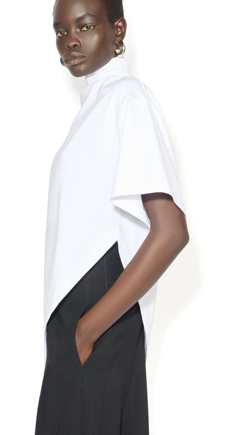 ALA&Iuml;A TRIANGLE COTTON JERSEY T-SHIRT WHITE - View 4