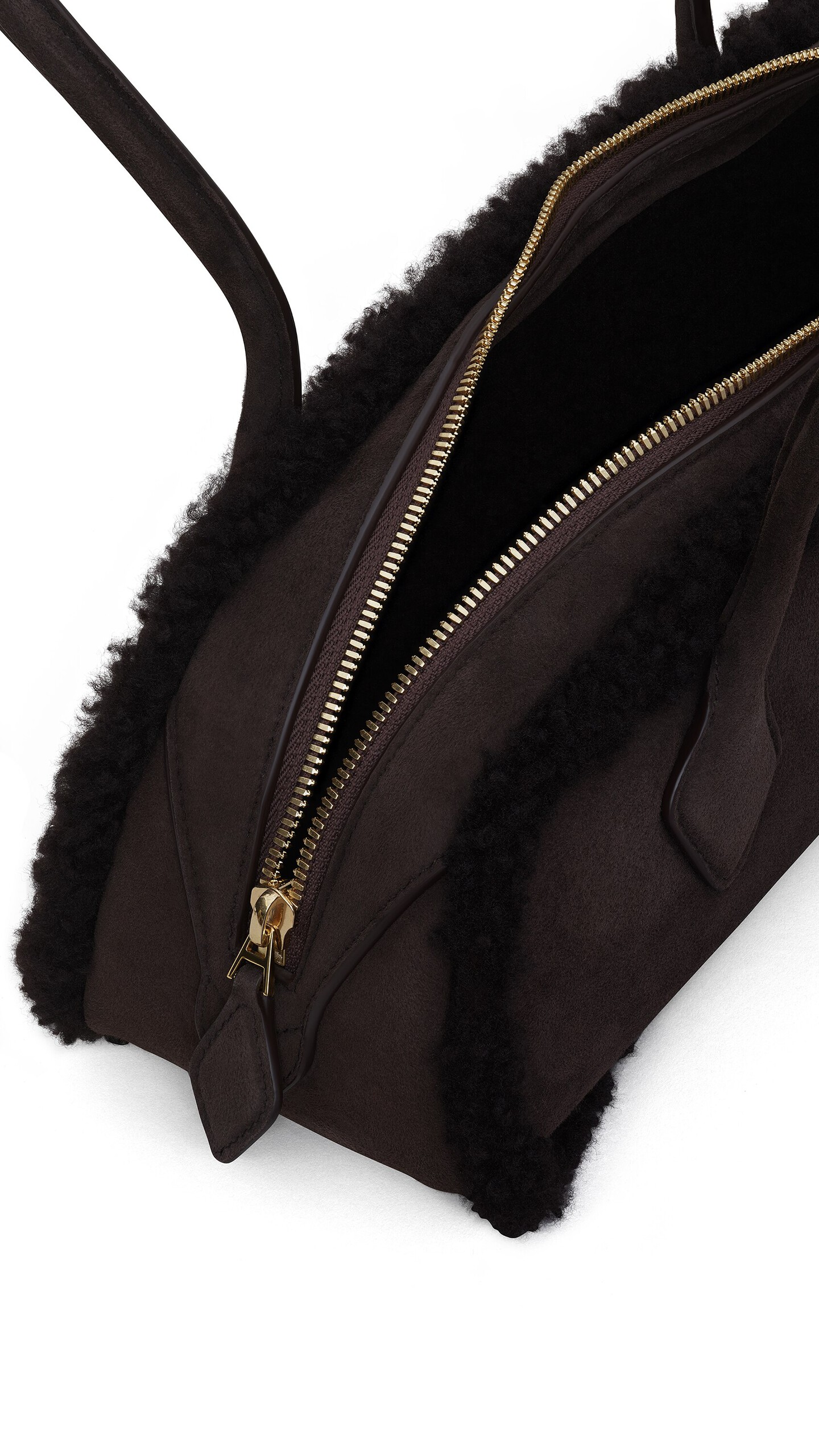 ALA&Iuml;A LE TECKEL MEDIUM BAG IN MERINO SHEARLING CHESTNUT - View 3