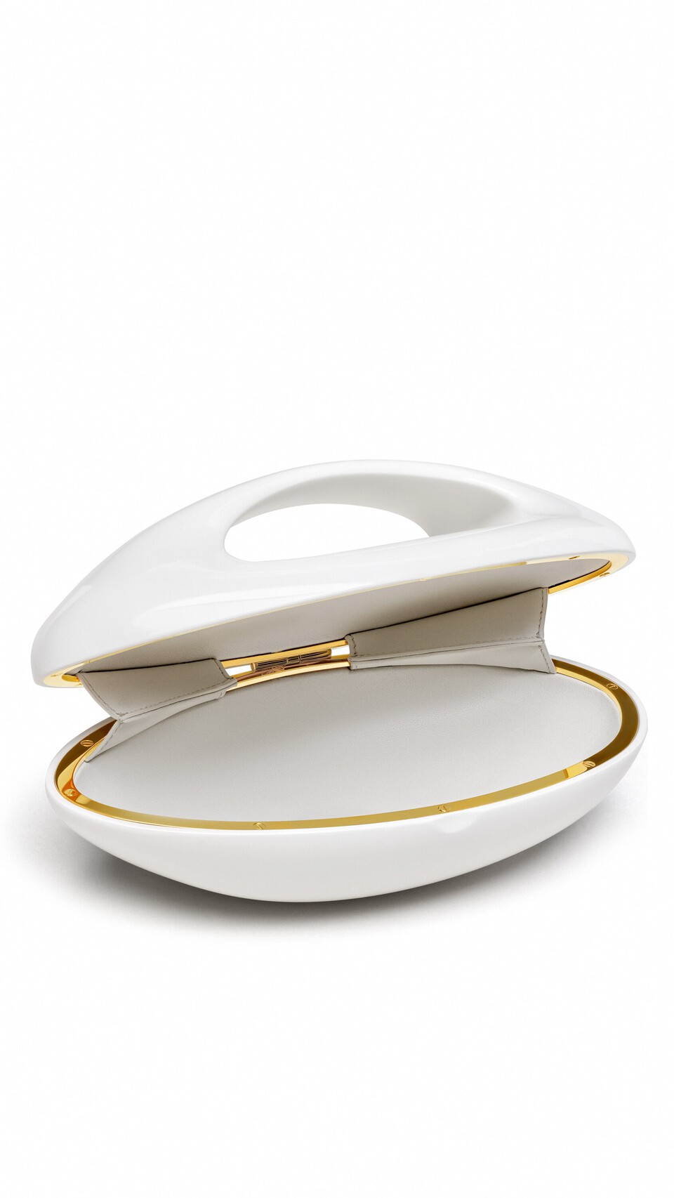 ALA&Iuml;A SCULPTURAL MINAUDIERE IN RESIN OFF-WHITE - View 3