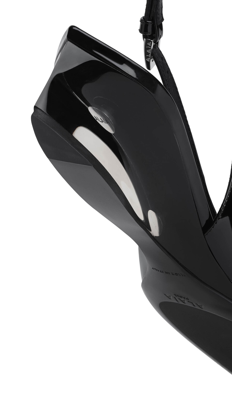 ALA&Iuml;A INVISIBLE WEDGE SLINGBACKS IN PATENT CALFSKIN BLACK - View 4