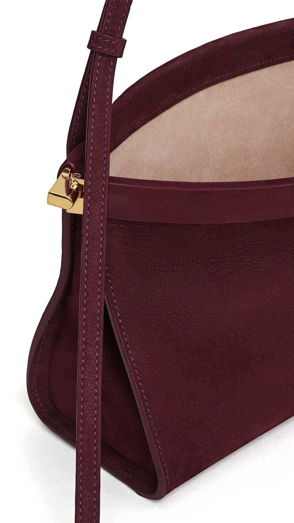 ALA&Iuml;A LE CLICK EAST WEST MEDIUM BAG IN NUBUCK GARNET RED - View 3