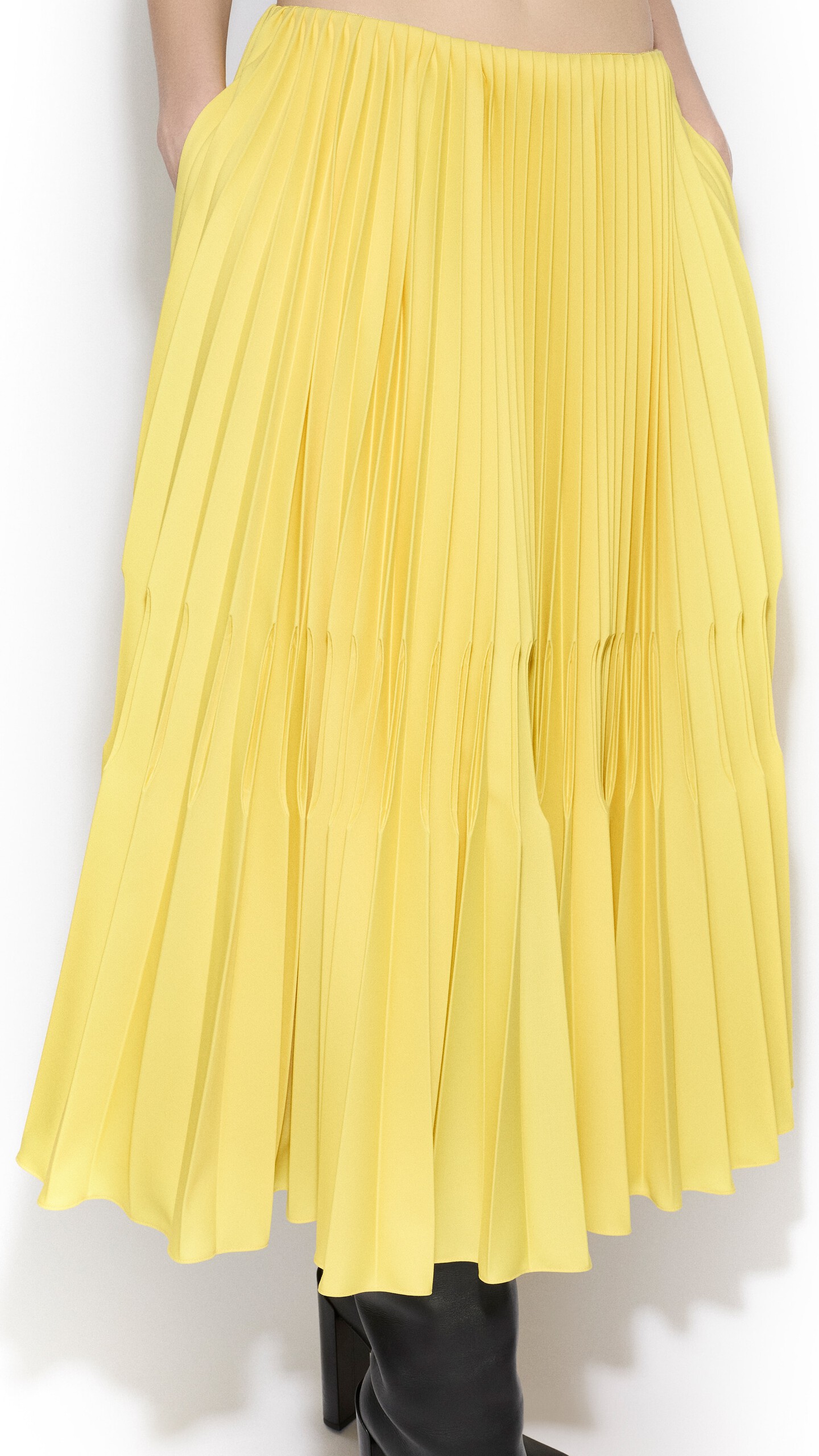 DAM_BGRD_0009 image number 2