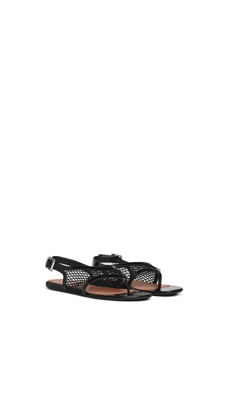ALA&Iuml;A FISHNET THONG SANDALS IN PATENT CALFSKIN BLACK - View 2