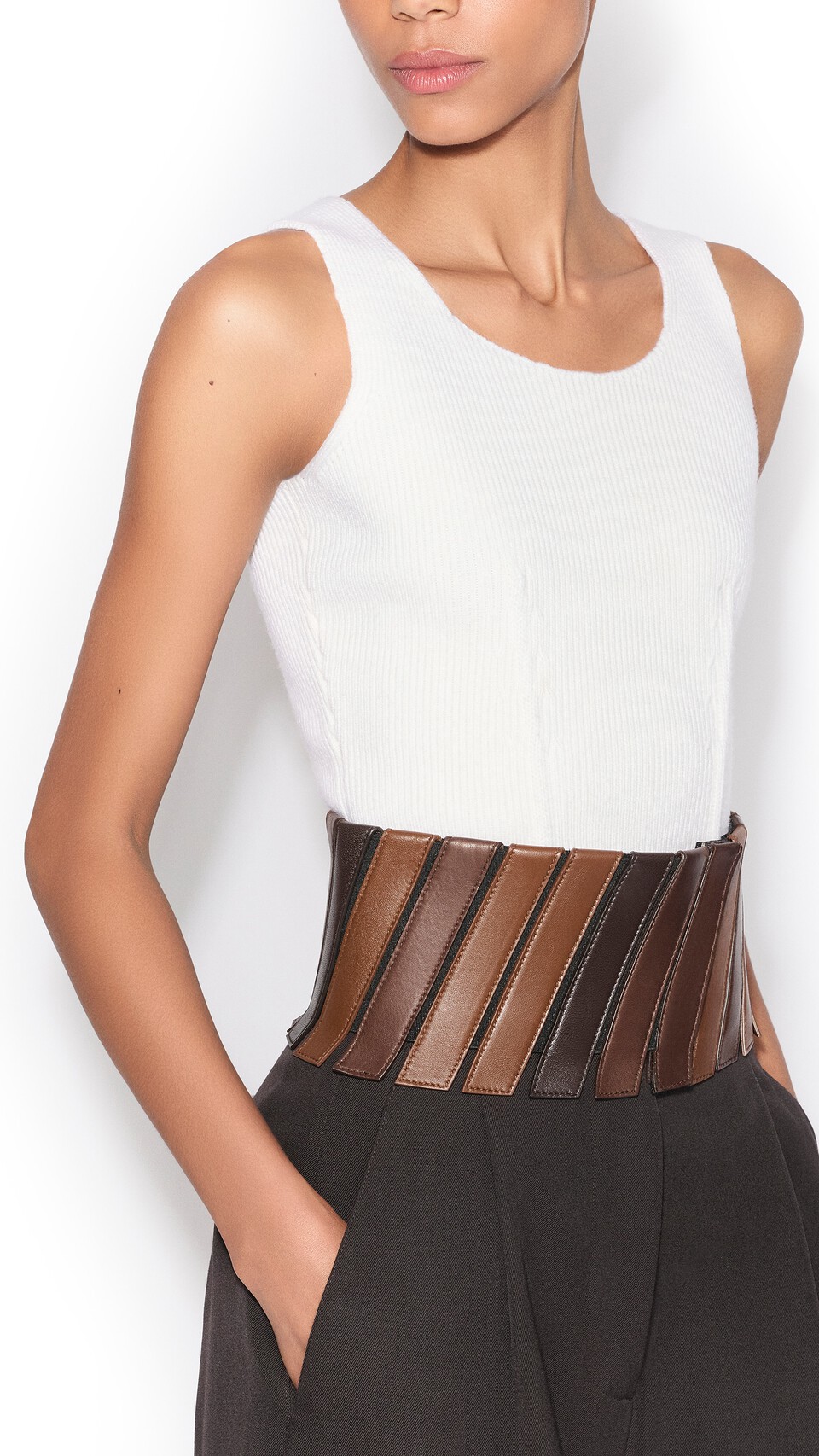ALA&Iuml;A BELT WOOL GABARDINE PANTS EBENE - View 4