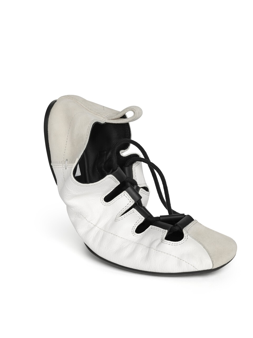 ALA&Iuml;A  FOLD LACED FLATS IN LEATHER WHITE - View 3