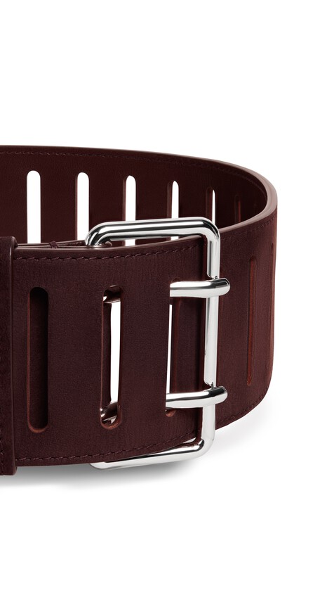 ALA&Iuml;A RECTANGULAR LARGE BELT IN NUBUCK BORDEAUX - View 2