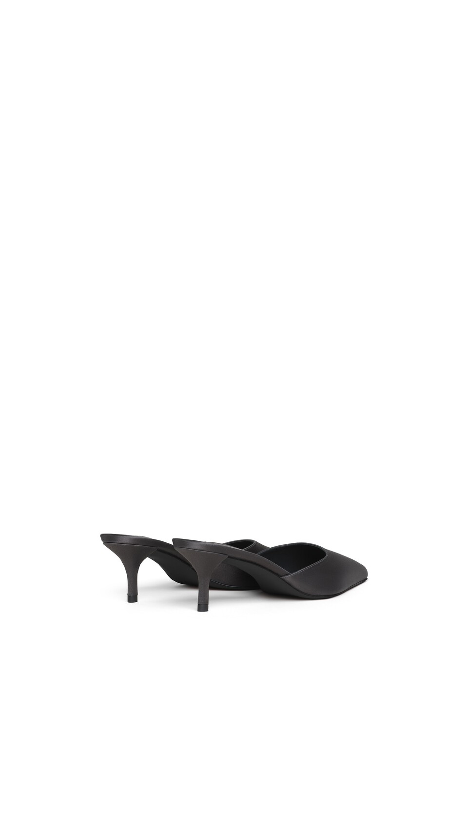 ALA&Iuml;A LE C&OElig;UR MULES IN SATIN ANTHRACITE/DARK GREY - View 3