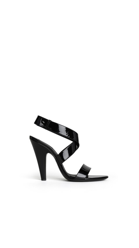 ALA&Iuml;A CONE SANDALS IN PATENT CALFSKIN BLACK