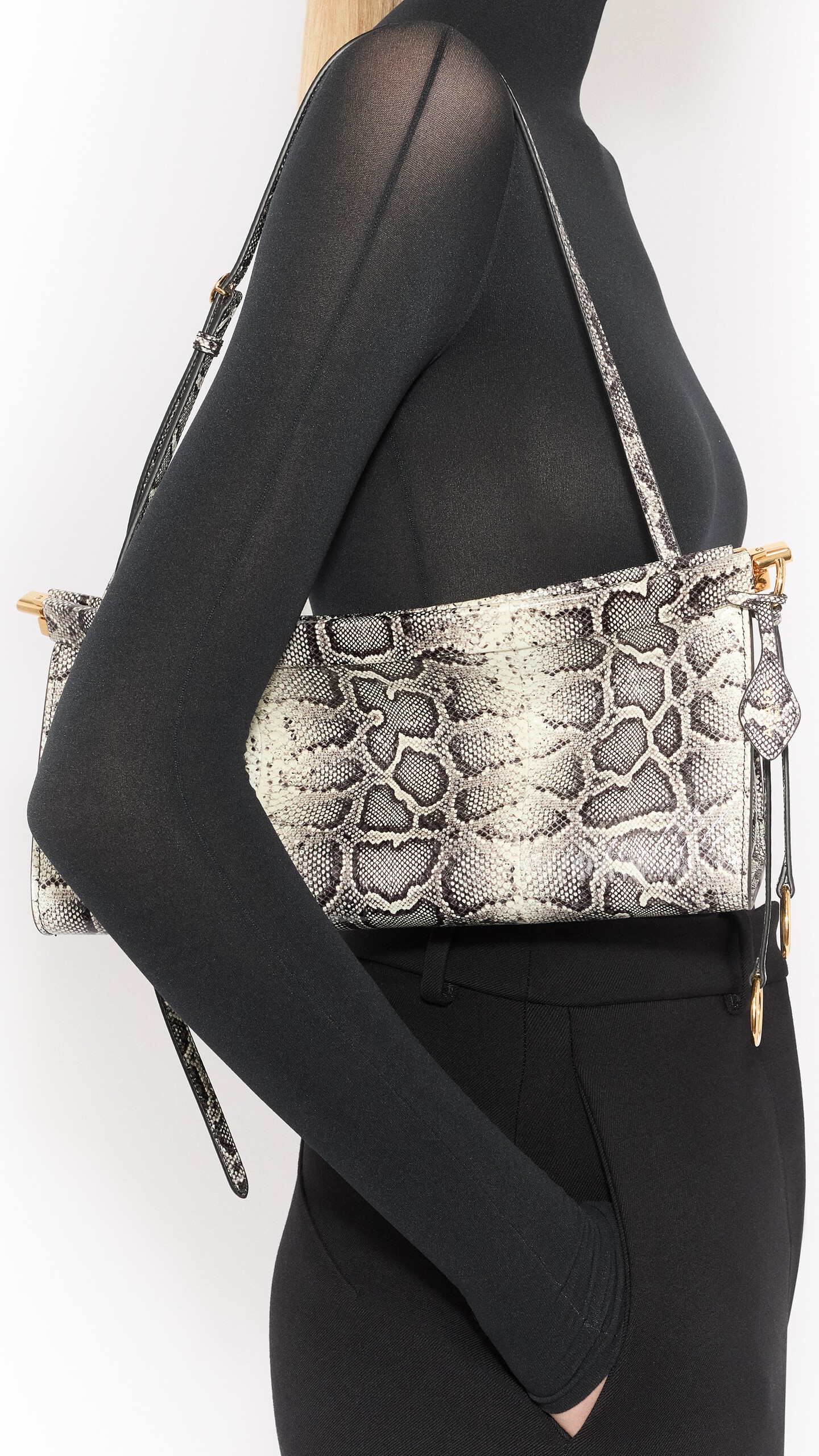 DAM_BGRD_0009 image number 3