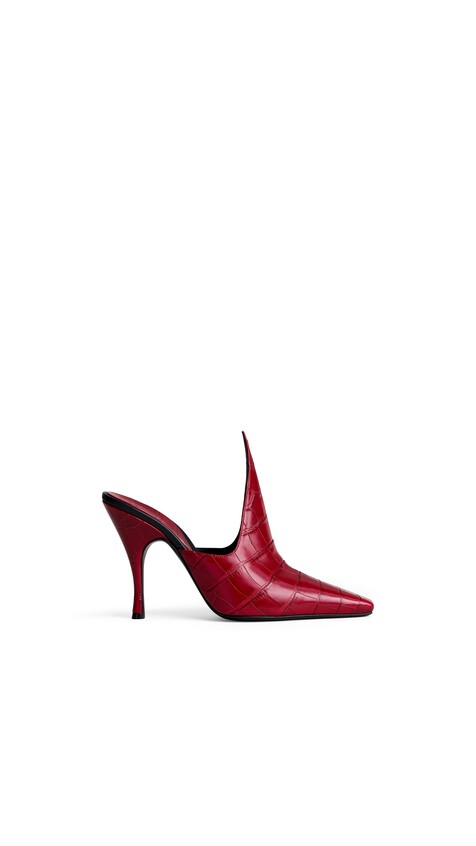 ALA&Iuml;A MULES IN CROCODILE EMBOSSED CALFSKIN CHERRY