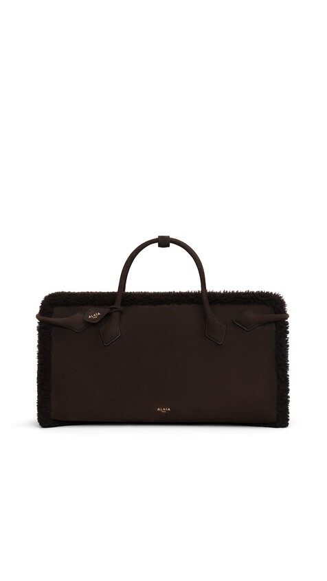 ALA&Iuml;A LE TECKEL TOTE BAG IN MERINO SHEARLING CHESTNUT