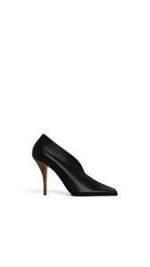 BLACK - ALA&Iuml;A SOFT SQUARE PUMPS IN LEATHER