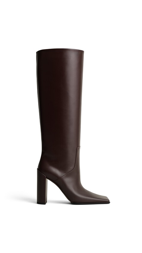 SQUARE KNEE BOOTS IN CALFSKIN