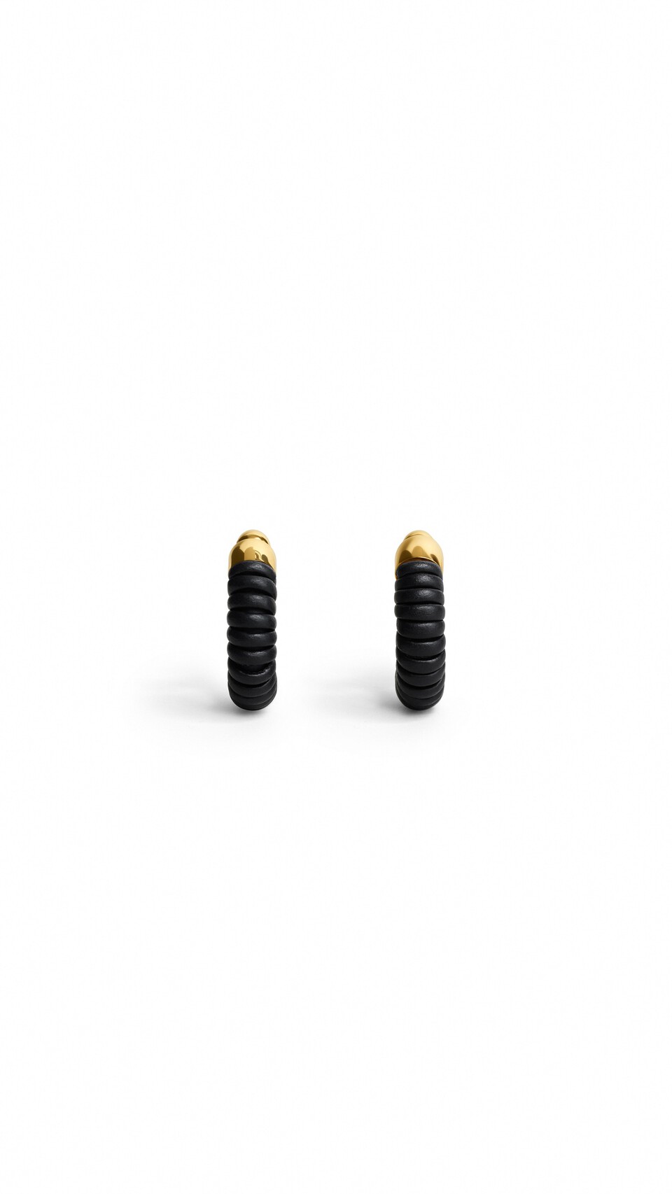 ALA&Iuml;A SMALL BOBINE HOOPS BLACK/GOLD - View 4